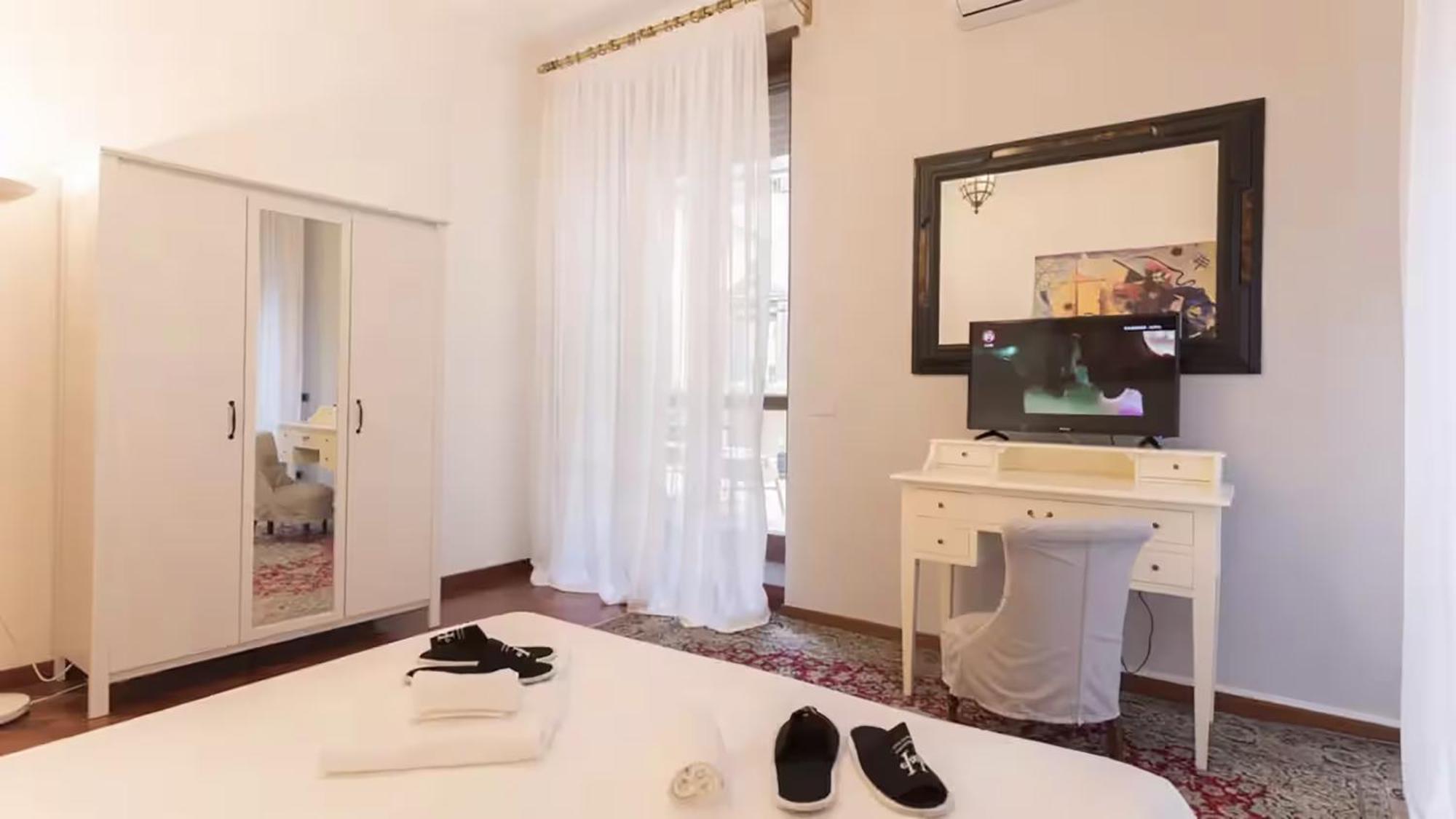 Classbnb - Two Apartments 400 Meters From The Duomo Milano Eksteriør bilde